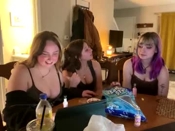 carpetmunchers's chat room