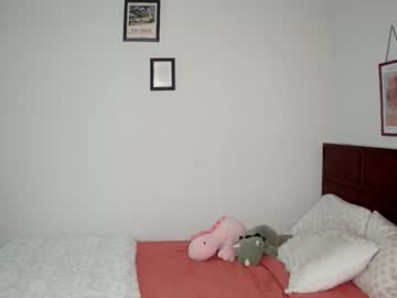 shyy_petitebaby's chat room