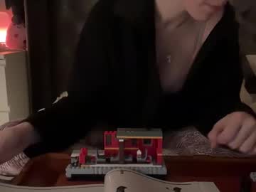 lunasnows's chat room