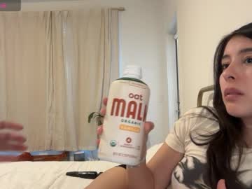 empressmonaa's chat room