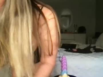 pinkpussylacey's chat room