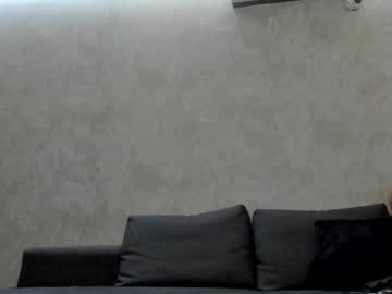 v_deville's chat room