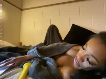 cutieeeva's chat room