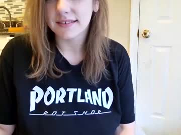 tinywithtiddies's chat room