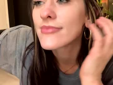 aliciacolette123's chat room