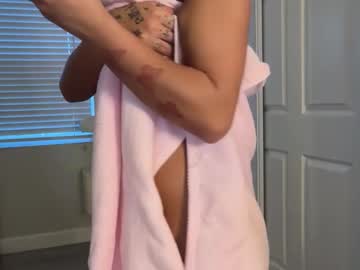 lovelyava77's chat room