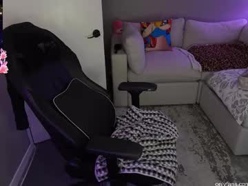 sabrinasarcade's chat room