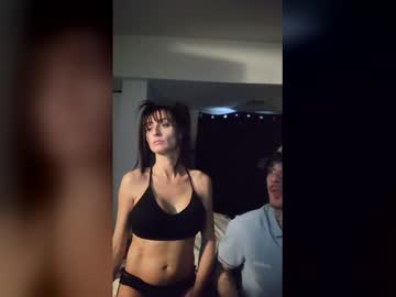 nadiabella07's chat room