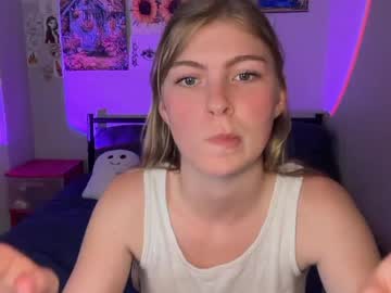 elliee81's chat room