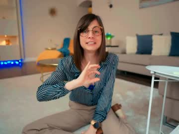 newchloe18's chat room