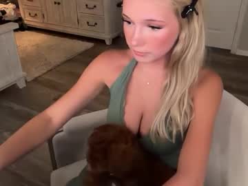 roxyrain2736's chat room