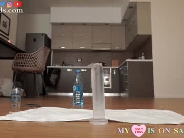 serareads's chat room