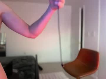 little_lies's chat room