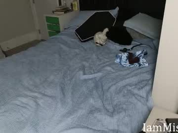 iammisstery's chat room