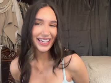 ella2sweet's chat room