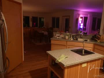 phoenix_taylor's chat room