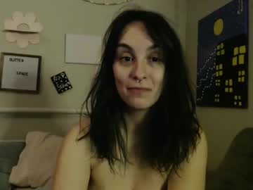 glitterspace's chat room