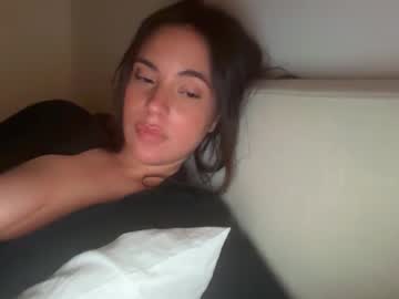 pollyyypocket's chat room