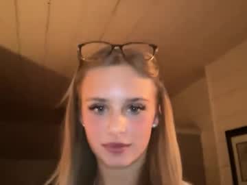 carlybora's chat room