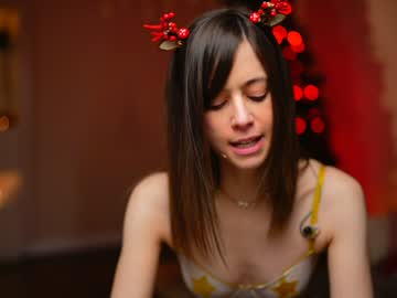 newchloe18's chat room