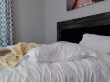 ellalowe's chat room