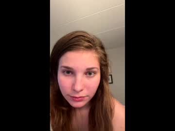 deepthroatqueen33's chat room