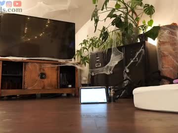 serareads's chat room