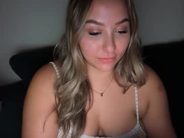 nicolelovesyou444's chat room