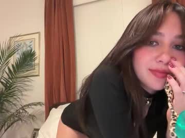 isabellelayla's chat room