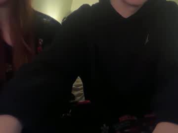 redheadandbigpeenar's chat room