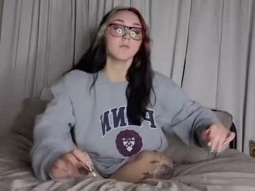 iveyjade33's chat room