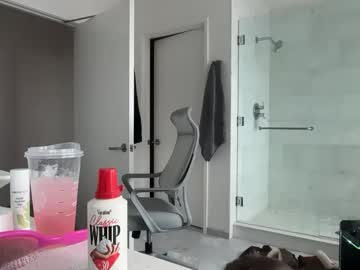 lilybrown07's chat room