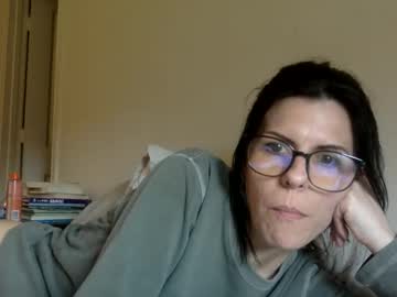 sweetriddance's chat room