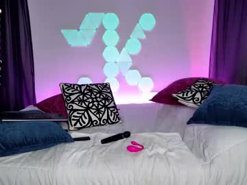 katie_kross_'s chat room