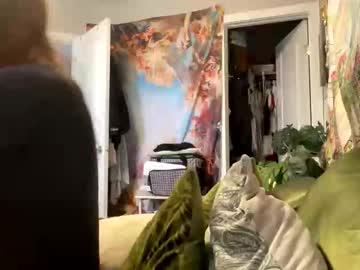 redgingersnapz's chat room