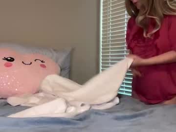 nextdoorlaur's chat room