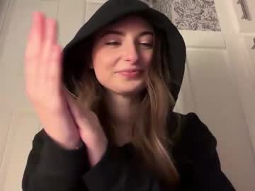 fantasyella's chat room