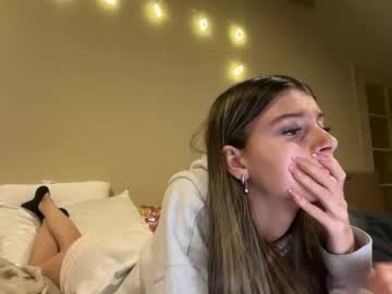 clairewalkerrr's chat room