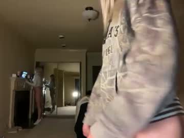 chloeros3e's chat room