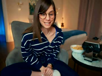 newchloe18's chat room