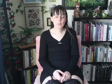 ellynaomi's chat room