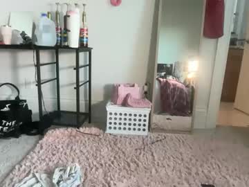 lilybrown07's chat room