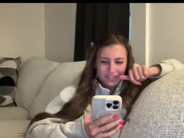 laylahlaylah1's chat room