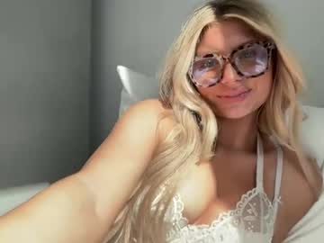 summerclarkee's chat room