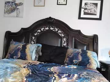 pussylix3's chat room