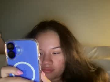 babyaves's chat room