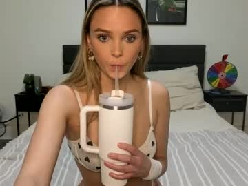 scarletterose_504259's chat room