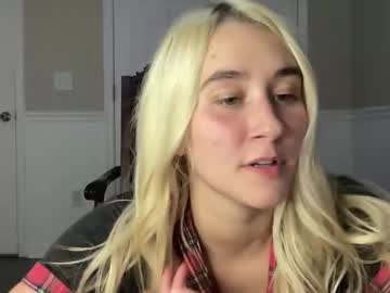 irispink1's chat room