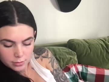 stacywithuu's chat room