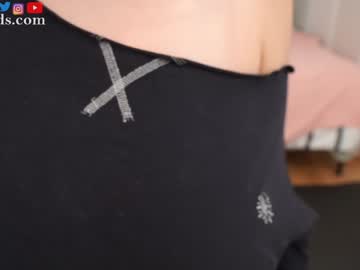 serareads's chat room